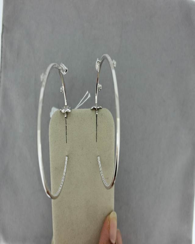 18k White Gold Spaghetti Diamond Hoop Earrings, 1.92 cts